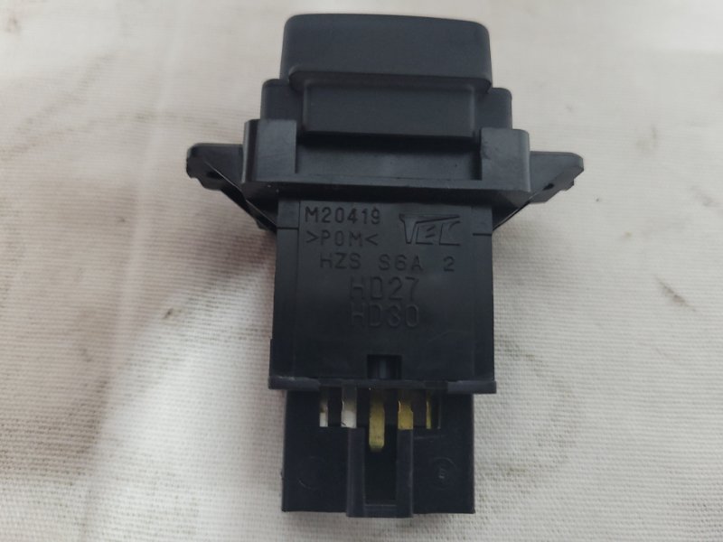 Кнопка закрывания крышки багажника MDX (YD2) 06-13 2010 Внедорожник 3.7 J37A1