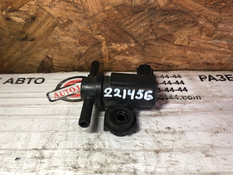 Клапан электромагнитный (вакуумный) RL 05-12 2008 Седан 3.5 Клапан электромагнитный (вакуумный) RL 05-12 2008 Седан 3.5