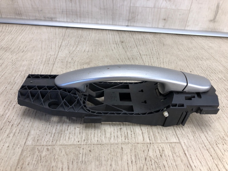 Ручка двери наружная задняя правая JETTA USA 10-17 2011 162 CBTA 2.5L