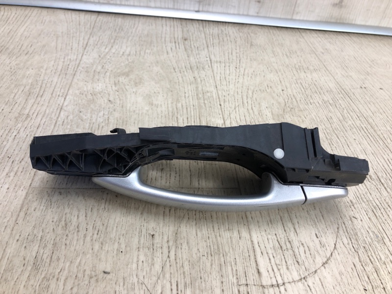 Ручка двери наружная задняя правая JETTA USA 10-17 2011 162 CBTA 2.5L