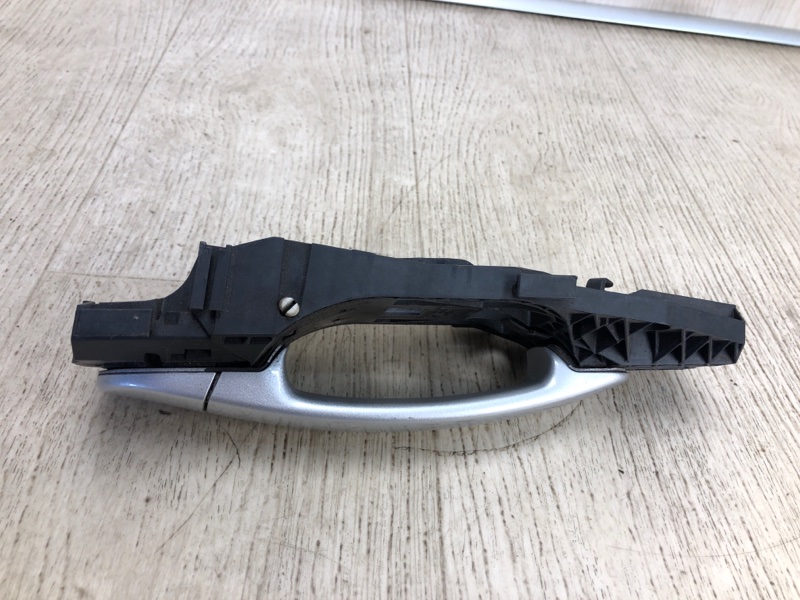 Ручка двери наружная задняя правая JETTA USA 10-17 2011 162 CBTA 2.5L