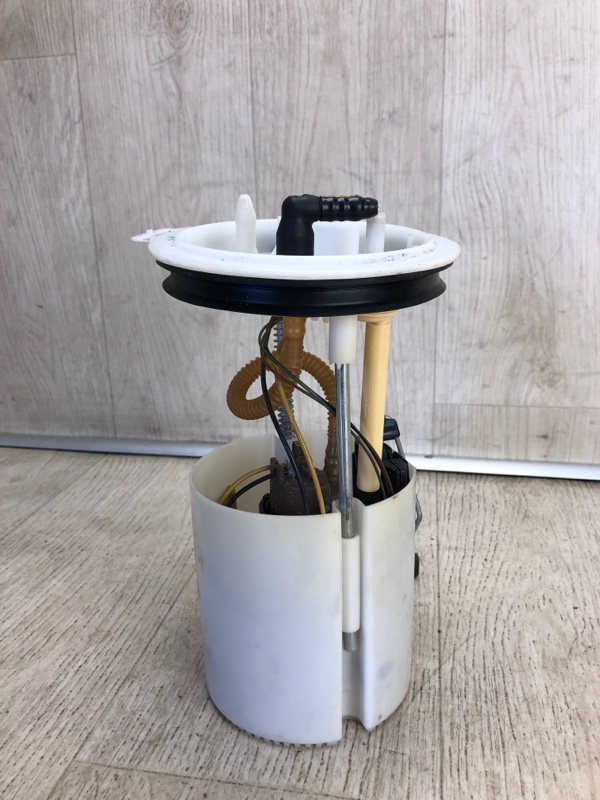 Топливный насос VOLKSWAGEN JETTA USA 10-17 162 CBTA 2.5L