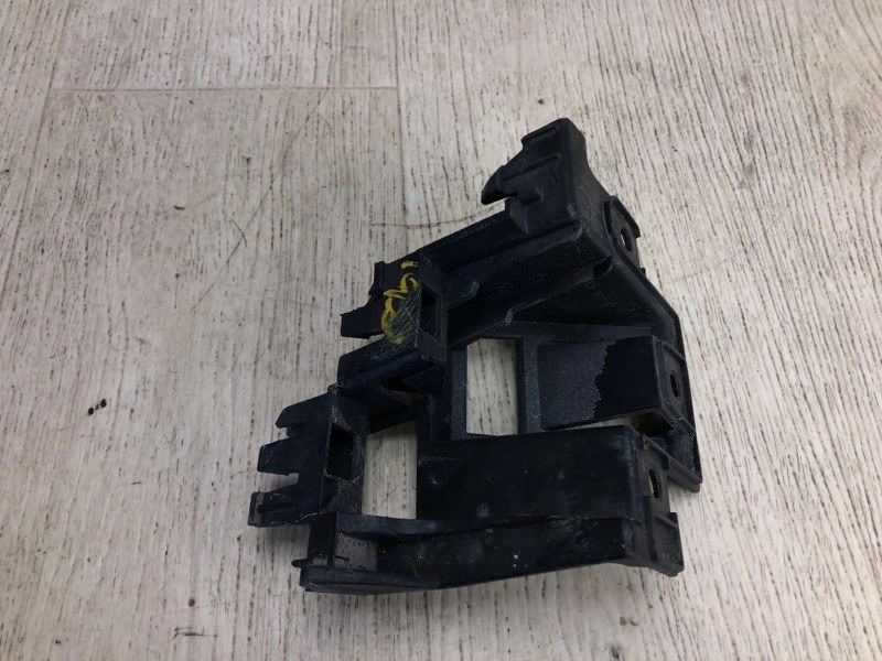 Кронштейн заднего бампера левый VOLKSWAGEN JETTA USA 10-17 2011 162 CBTA 2.5L 5C6 807 393 A Б/У