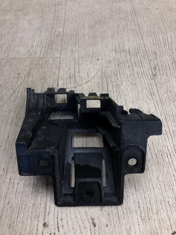 Кронштейн заднего бампера левый VOLKSWAGEN JETTA USA 10-17 162 CBTA 2.5L