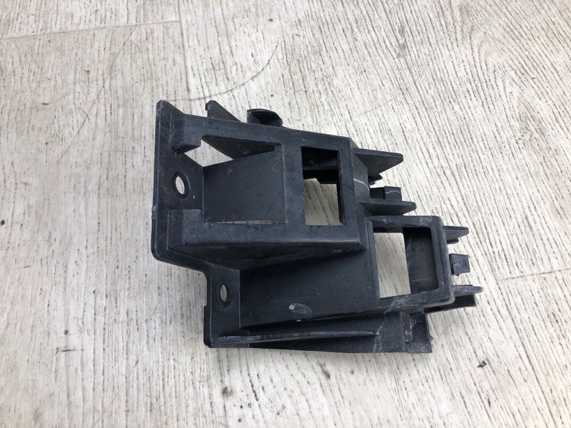 Кронштейн заднего бампера левый JETTA USA 10-17 2011 162 CBTA 2.5L