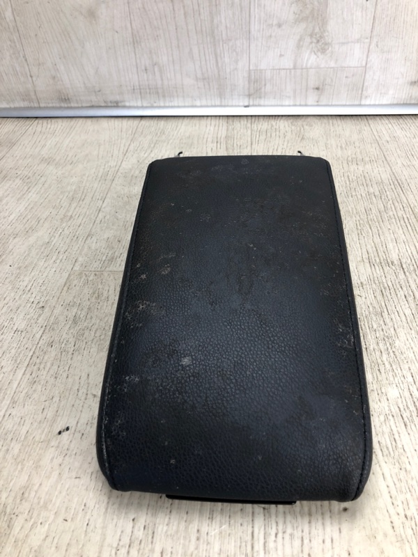 Подлокотник VOLKSWAGEN JETTA USA 10-17 162 CBTA 2.5L