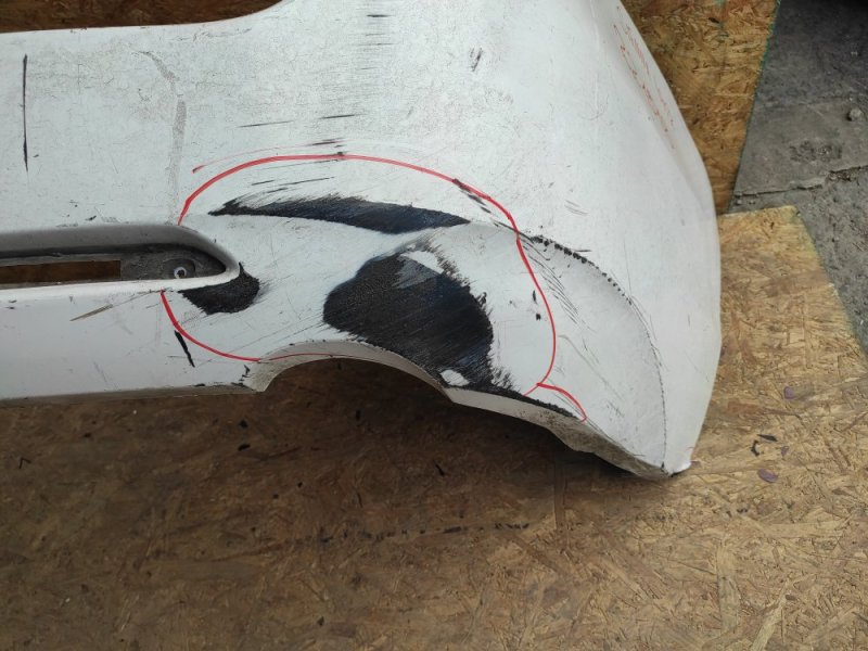 Бампер задний SIENNA 11-16 2015 Минивэн 3.5 2GR-FE