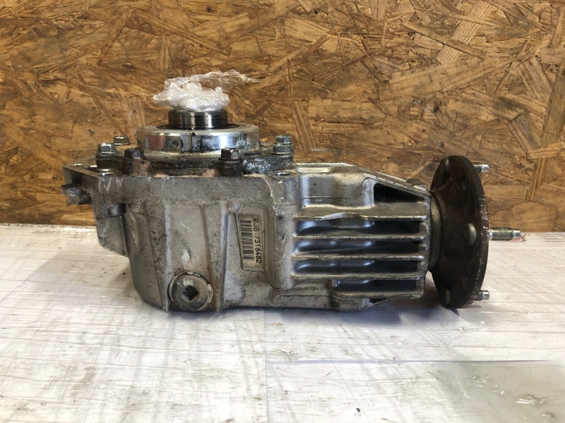 Редуктор передний RL 05-12 2008 Седан 3.5