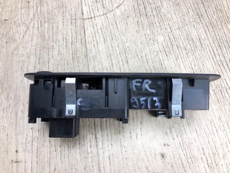 Кнопка стеклоподъемника передняя правая JOURNEY 08-20 2013 JC 3.6 ERB