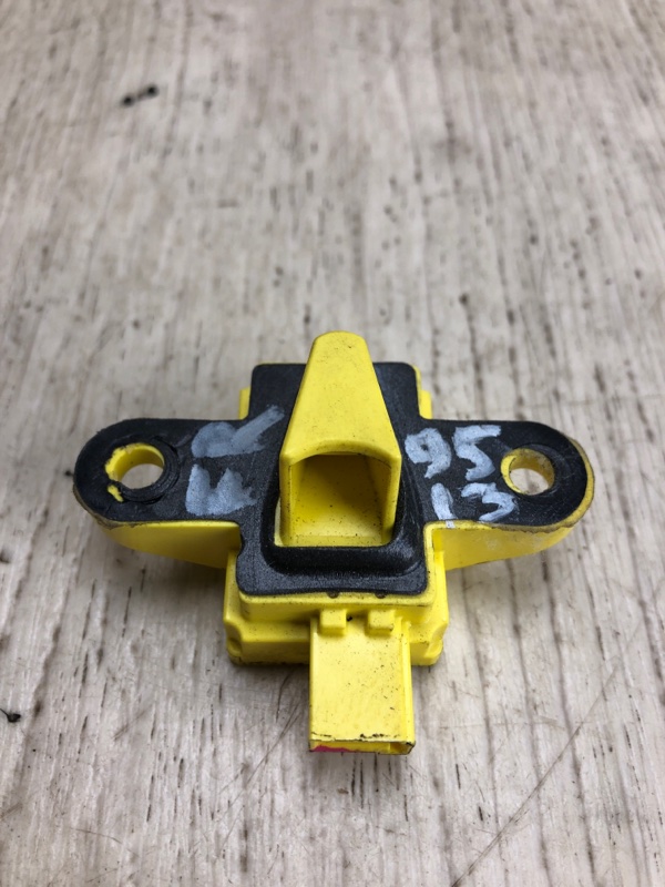 Датчик удара DODGE JOURNEY 08-20 JC 3.6 ERB Датчик удара DODGE JOURNEY 08-20 JC 3.6 ERB