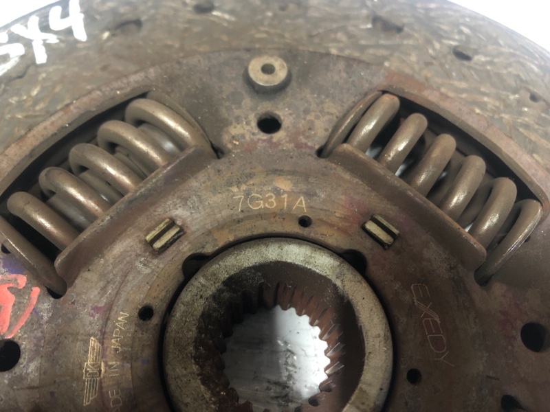 Диск сцепления SUZUKI SX4 06-13 Седан J20A