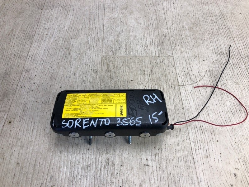 Запчасть подушка безопасности в сиденье правая KIA SORENTO UM 14- 2015 UM 2.4 G4KJ 88920-C6500 Б/У Подушка безопасности в сиденье правая KIA SORENTO UM 14- 2015 UM 2.4 G4KJ 88920-C6500 Б/У