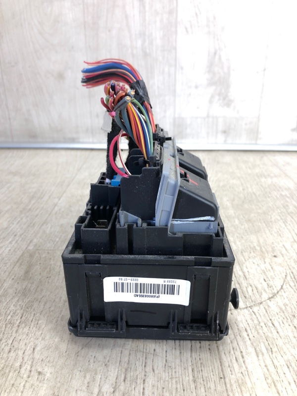 Блок предохранителей салон JOURNEY 08-20 2013 JC 3.6 ERB Блок предохранителей салон JOURNEY 08-20 2013 JC 3.6 ERB