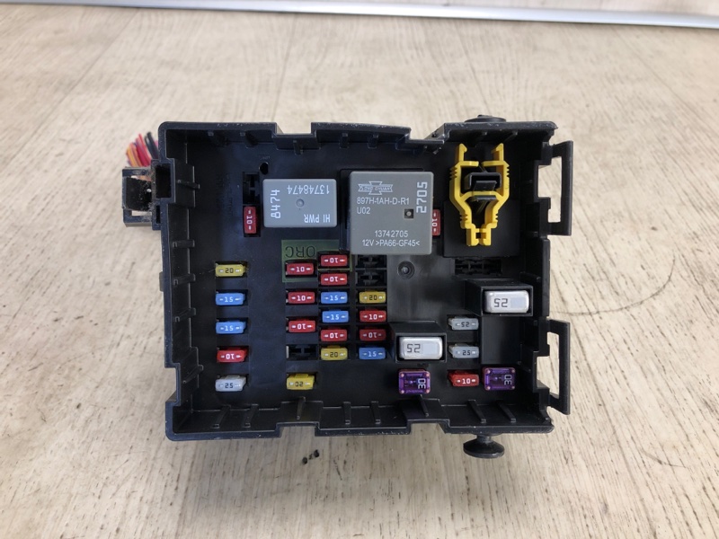 Запчасть блок предохранителей салон DODGE JOURNEY 08-20 2013 JC 3.6 ERB 68068355AD Б/У Блок предохранителей салон DODGE JOURNEY 08-20 2013 JC 3.6 ERB 68068355AD Б/У