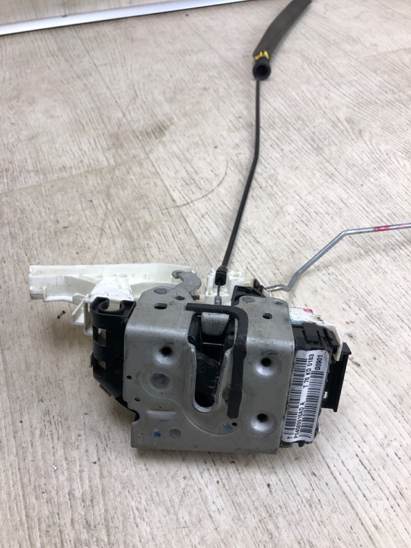 Замок двери передний правый DODGE JOURNEY 08-20 JC 3.6 ERB