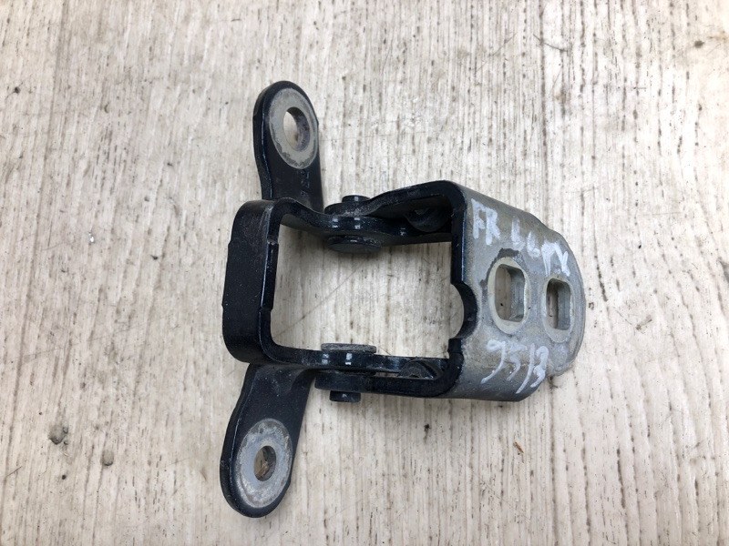 Петля двери верхняя передняя правая DODGE JOURNEY 08-20 2013 JC 3.6 ERB 5074256AB Б/У