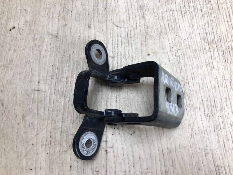 Петля двери верхняя задняя правая DODGE JOURNEY 08-20 2013 JC 3.6 ERB 5067940AC Б/У