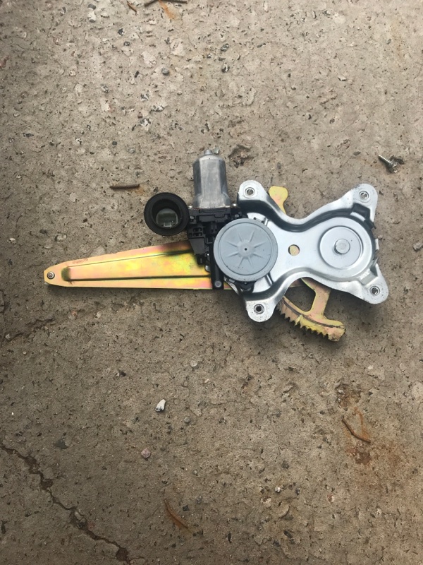 Стеклоподъемник задний левый GX470 02-09 2005 Внедорожник 4.7 2UZFE