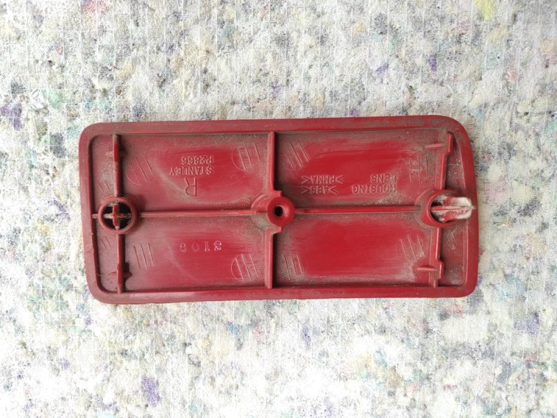 Катафот R правый задний правый MITSUBISHI OUTLANDER 03-07 Внедорожник 2.4 4G69