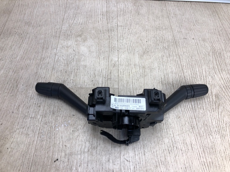 Подрулевой переключатель RENEGADE (BU) 14- 2015 BU 2.4 ED6 Подрулевой переключатель RENEGADE (BU) 14- 2015 BU 2.4 ED6