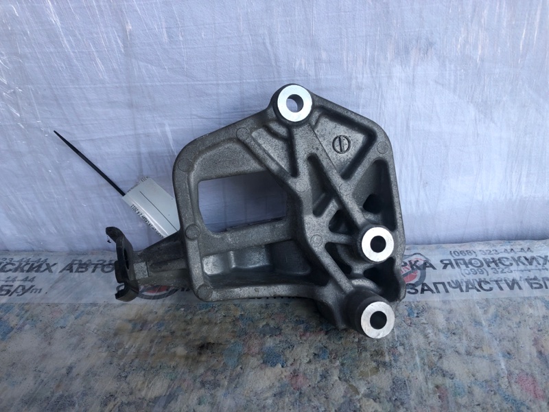 Кронштейн опоры двигателя задний SUZUKI KIZASHI 09-14 Седан 2.4