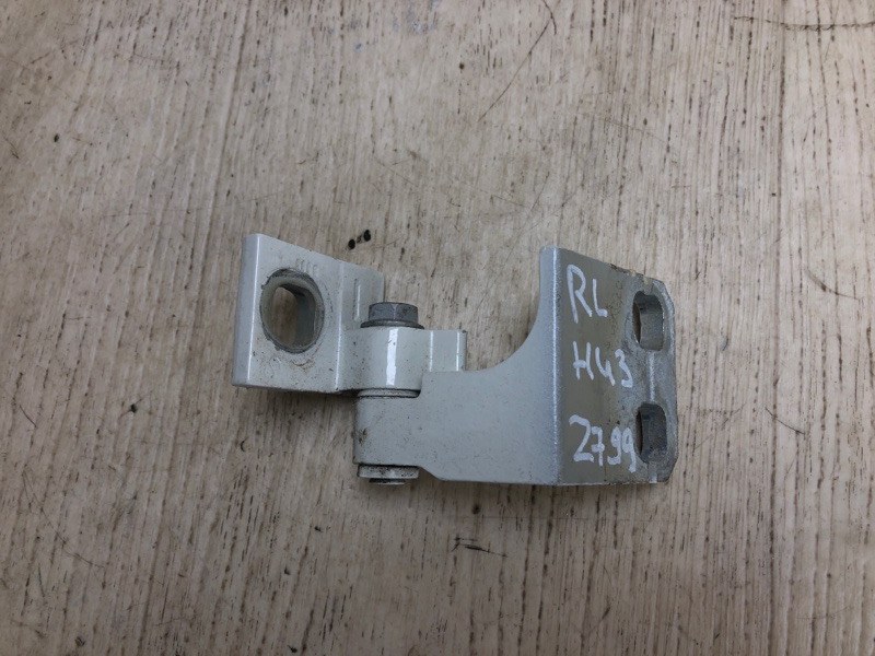 Запчасть петля двери нижняя задняя левая JEEP RENEGADE (BU) 14- 2015 BU 2.4 ED6 68246419AA Б/У Петля двери нижняя задняя левая JEEP RENEGADE (BU) 14- 2015 BU 2.4 ED6 68246419AA Б/У