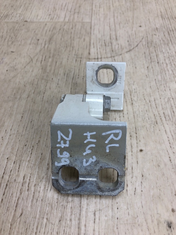 Петля двери нижняя задняя левая RENEGADE (BU) 14- 2015 BU 2.4 ED6 Петля двери нижняя задняя левая RENEGADE (BU) 14- 2015 BU 2.4 ED6