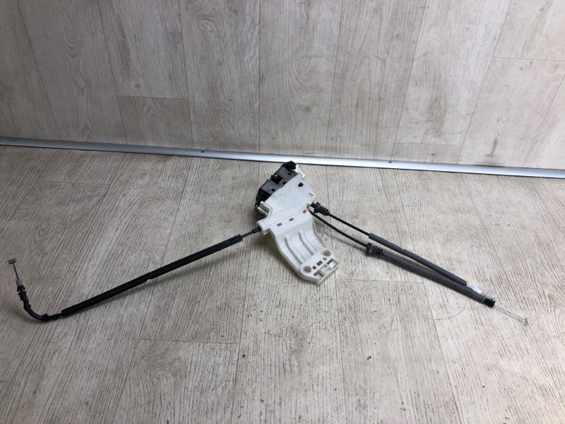 Замок двери передний левый RENEGADE (BU) 14- 2015 BU 2.4 ED6 Замок двери передний левый RENEGADE (BU) 14- 2015 BU 2.4 ED6