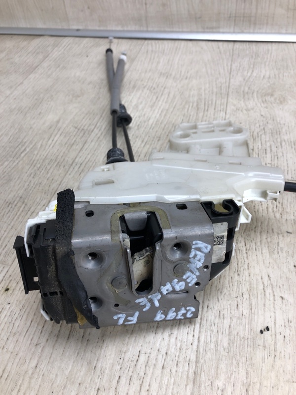 Замок двери передний левый RENEGADE (BU) 14- 2015 BU 2.4 ED6 Замок двери передний левый RENEGADE (BU) 14- 2015 BU 2.4 ED6