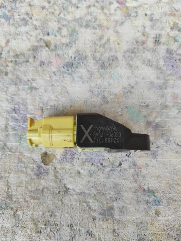 Датчик удара задний правый CAMRY 40 06-11 2009 Седан 2.4 2AZFXE Датчик удара задний правый CAMRY 40 06-11 2009 Седан 2.4 2AZFXE