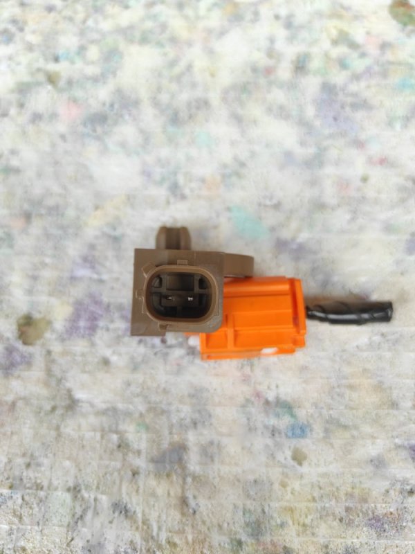 Датчик удара задний левый CX-5 (KE) 11-17 2014 Внедорожник 2.5 Датчик удара задний левый CX-5 (KE) 11-17 2014 Внедорожник 2.5