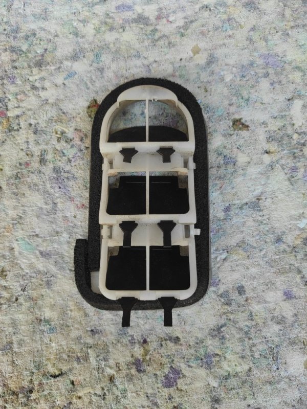 Клапан вентиляции салона задний левый ACURA RDX 06-12 Внедорожник 2.3 Клапан вентиляции салона задний левый ACURA RDX 06-12 Внедорожник 2.3