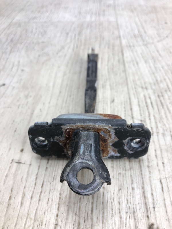 Ограничитель двери задний левый HYUNDAI ELANTRA MD 10-15 MD 1.8 G4NB