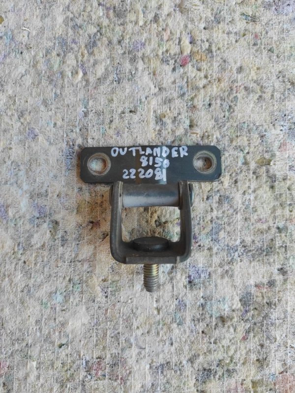 Петля крышки багажника задняя правая MITSUBISHI OUTLANDER 03-07 2006 Внедорожник 2.4 4G69 MR304435 Б/У