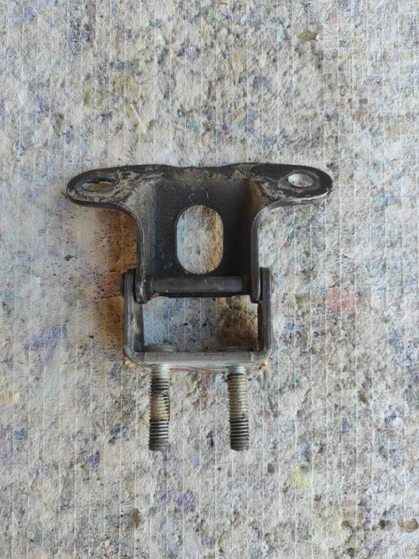 Петля крышки багажника задняя левая ACURA MDX (YD2) 06-13 Внедорожник 3.7 J37A1 Петля крышки багажника задняя левая ACURA MDX (YD2) 06-13 Внедорожник 3.7 J37A1