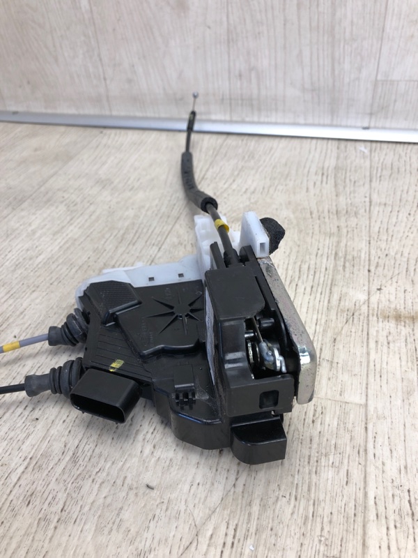 Замок двери задний левый ELANTRA MD 10-15 2011 MD 1.8 G4NB