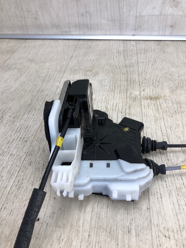 Замок двери задний левый ELANTRA MD 10-15 2011 MD 1.8 G4NB