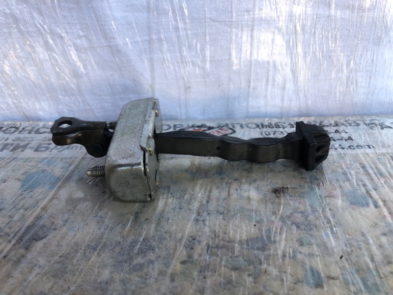 Ограничитель двери передний правый AVALON 05-12 2007 Седан 3.5 2GR-FE