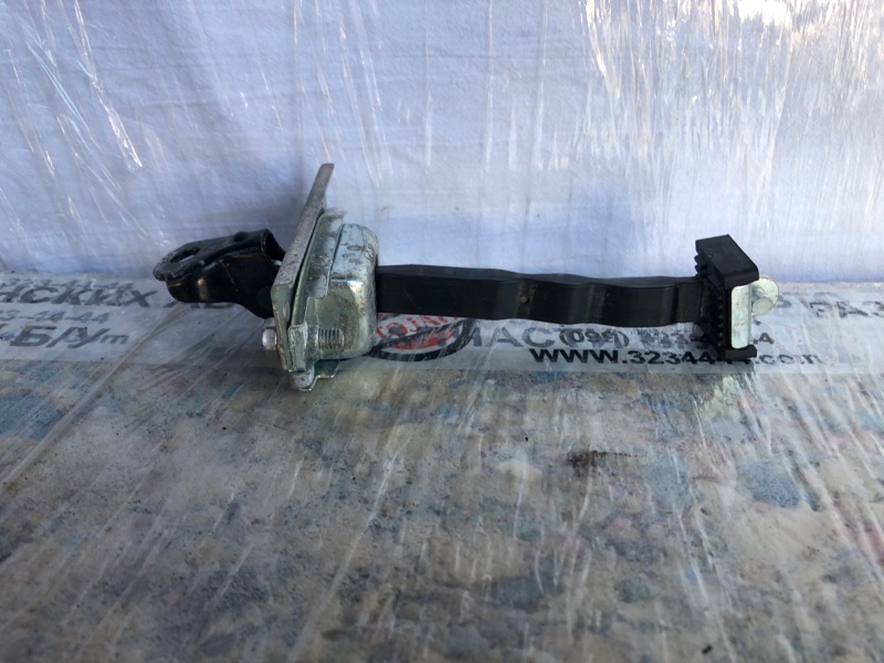 Ограничитель двери задний правый MDX (YD3) 13-21 2015 Внедорожник 3.5