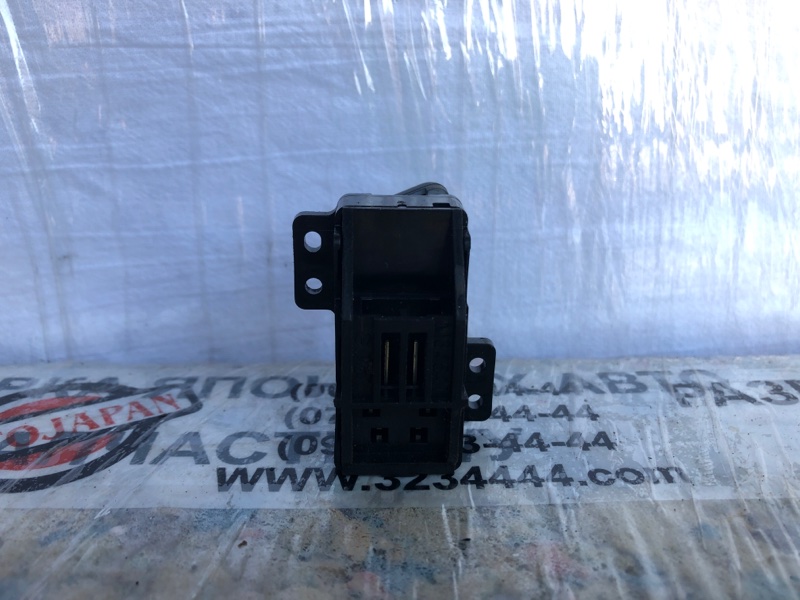 Кнопка центрального замка передняя правая ACURA MDX (YD2) 06-13 Внедорожник 3.7 J37A1