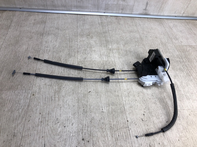 Замок двери задний правый HYUNDAI ELANTRA MD 10-15 2011 MD 1.8 G4NB 81420-3X010 Б/У