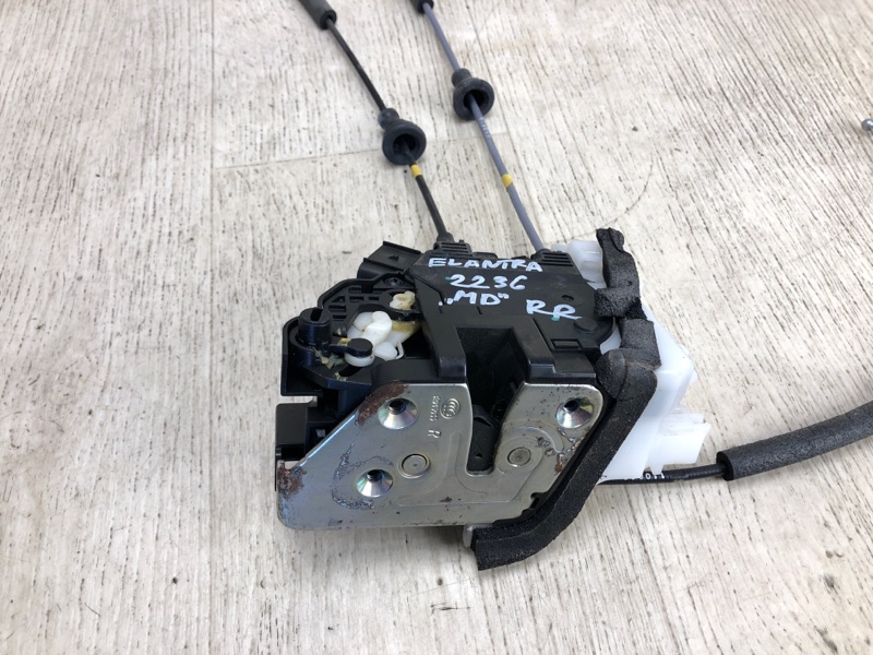 Замок двери задний правый ELANTRA MD 10-15 2011 MD 1.8 G4NB