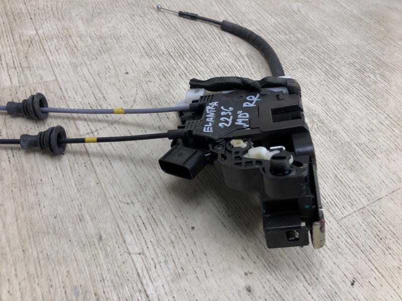 Замок двери задний правый ELANTRA MD 10-15 2011 MD 1.8 G4NB