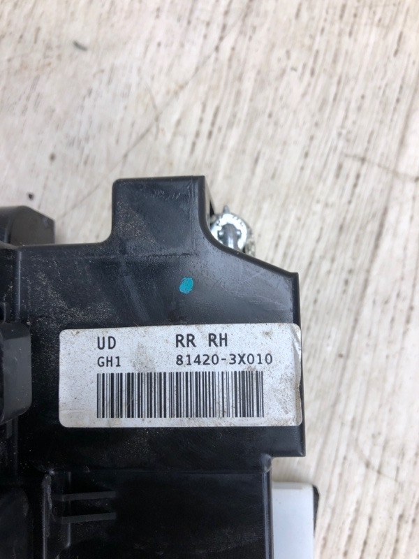 Замок двери задний правый ELANTRA MD 10-15 2011 MD 1.8 G4NB