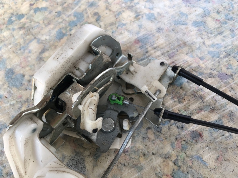 Замок двери задний правый GALANT 03-12 2012 Седан 2.4 4G69 Замок двери задний правый GALANT 03-12 2012 Седан 2.4 4G69