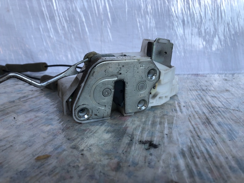 Замок двери передний правый GALANT 03-12 2012 Седан 2.4 4G69