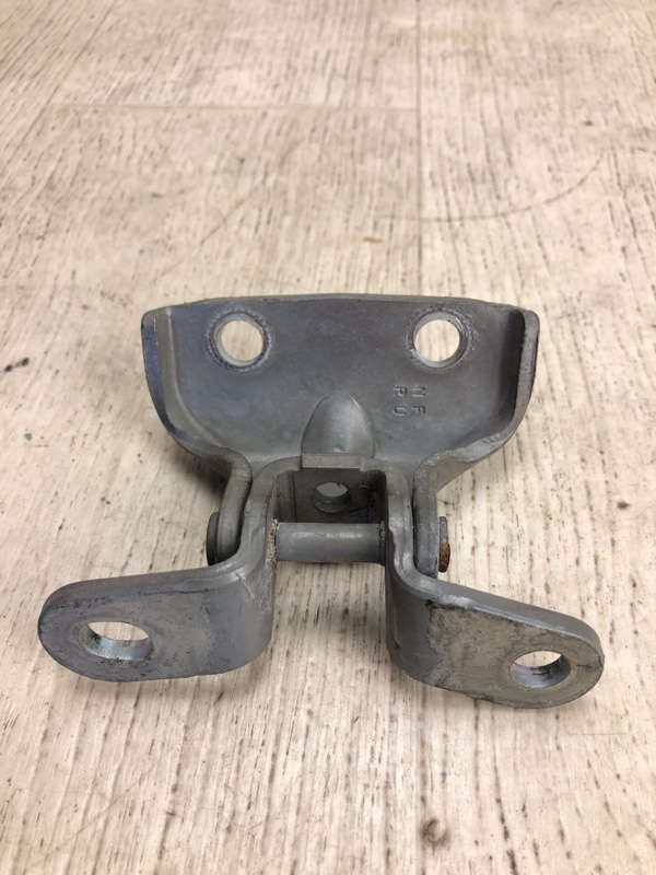 Петля двери верхняя задняя левая ELANTRA MD 10-15 2011 MD 1.8 G4NB