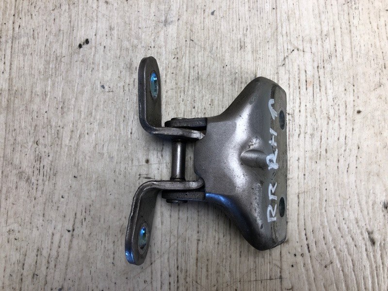 Петля двери верхняя задняя правая HYUNDAI ELANTRA MD 10-15 2011 MD 1.8 G4NB 79420-3K000 Б/У