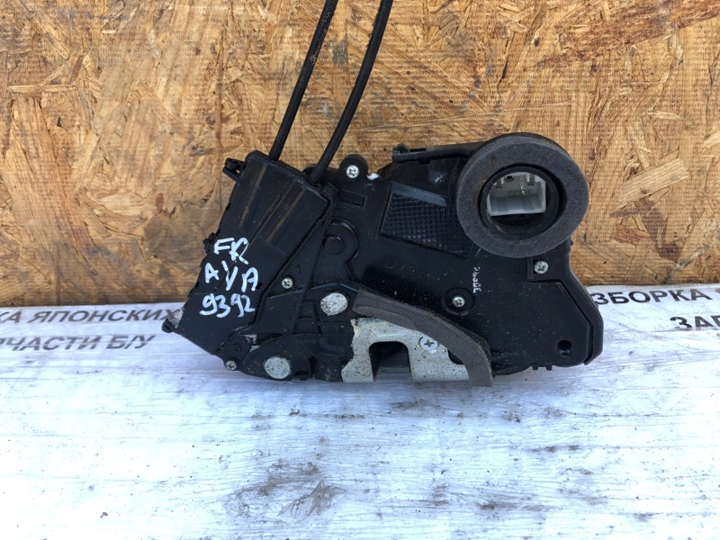 Замок двери передний правый TOYOTA AVALON 05-12 Седан 3.5 2GR-FE