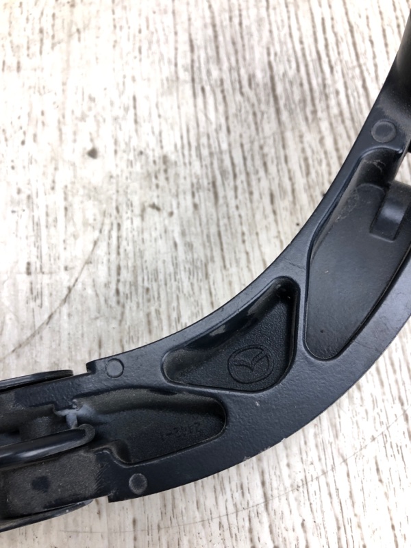 Поводок стеклоочистителя передний левый 3 BM 13-19 2014 BM 2.0 PE-VPS